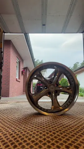 Hahahahaha #slammed #camber #stance #static #brokeenuff #relodead #bagged #workvskf #stanced #vskf #airride #jdm #vag #ultrace #clubultrace #vwcc #blitz03 