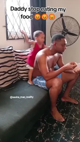 Ivan no gree dis time ooo 🤣🤣🤣🤣🤣🤣🤣🤣he say daddy stop eating my food #fypシ゚viral #viralvideo #babiesoftiktok #fyp ❤️❤️❤️❤️❤️❤️❤️❤️❤️❤️❤️❤️#CapCut 