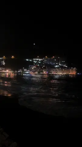 ⚓️ #montenegro #crnagora #sea #vitaminsea #night #rafailovici #budva 