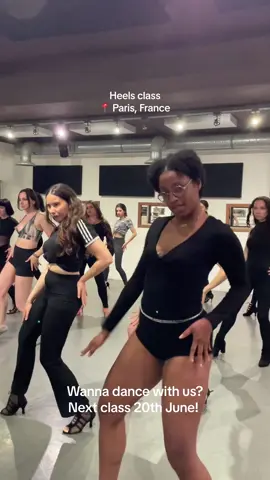 Xtina never gets old! There’s a few spots left for me next class, come dance with us! MP or go to my IG for info! #heelsdance #heelsclass #christinaaguilera #talons #dansetalons #paris #danseuse 