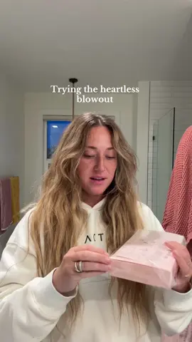 What did i do wrong 😭  #heatlesscurls #hairtutrial #hairfail #trending #MomsofTikTok 