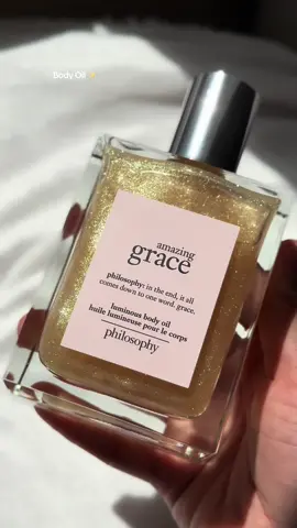 Gold in a Bottle  Amazing Grace luminous body oil #lovephilosophy #livewithgrace #amazinggrace #amazinggraceperfume #bodyoil #philosophyperfume #summervibes #summervibes @philosophy 