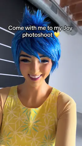 Cosplaying Joy is definitely a core memory 💛 @Pixar ____________ #insideout #insideout2 #pixarcosplay #disney 