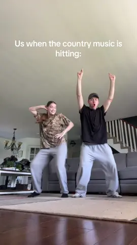 a banger✨🙌🏼 @Rylen Besler dc: us!! #foryoupage #foryou #fyp #dance 