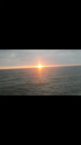 نسم ياهوا ع الأهل غربي💔😔#فهد القصير🎶🎵 #غربه #فيديوهات عن الغربه #مشتاقه للاحبة #اغاني عن الغربة 