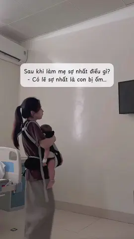 Chồng mình có nói với mình 1 câu: “Bây giờ anh sợ nhất là em cũng bị ốm theo con”. Nghe xong thì có mệt cũng phải tỉnh phải không các bác 😂 #embecaofoxie #chamcon #nuoicon 