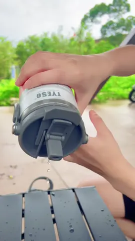 Really like this Tyso thermos, both suitable for hot and cold drink and can keep temperature very long time., made of sus 304 material! Food grade material.Rest assured #TikTokShopCrossBorder_SEASales #DoubleMegaDeal#tyeso#tyesoofficial#f oryou#tyesotumbler#tumbler#goodthing# 3dsticker