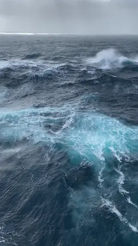 🌊 #lifeatseaseaman #seaside #ocean 