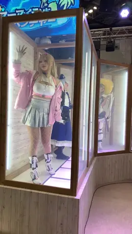 Did she do that on purpose? #tiktokcosplay #foryoupage #fyp #cosplay #nikke #nikkecosplay #goddessofvictorynikke 