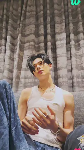 I have no idea what he's saying but yes... ah his voice 🫠  #ni_ki #nishimurariki 