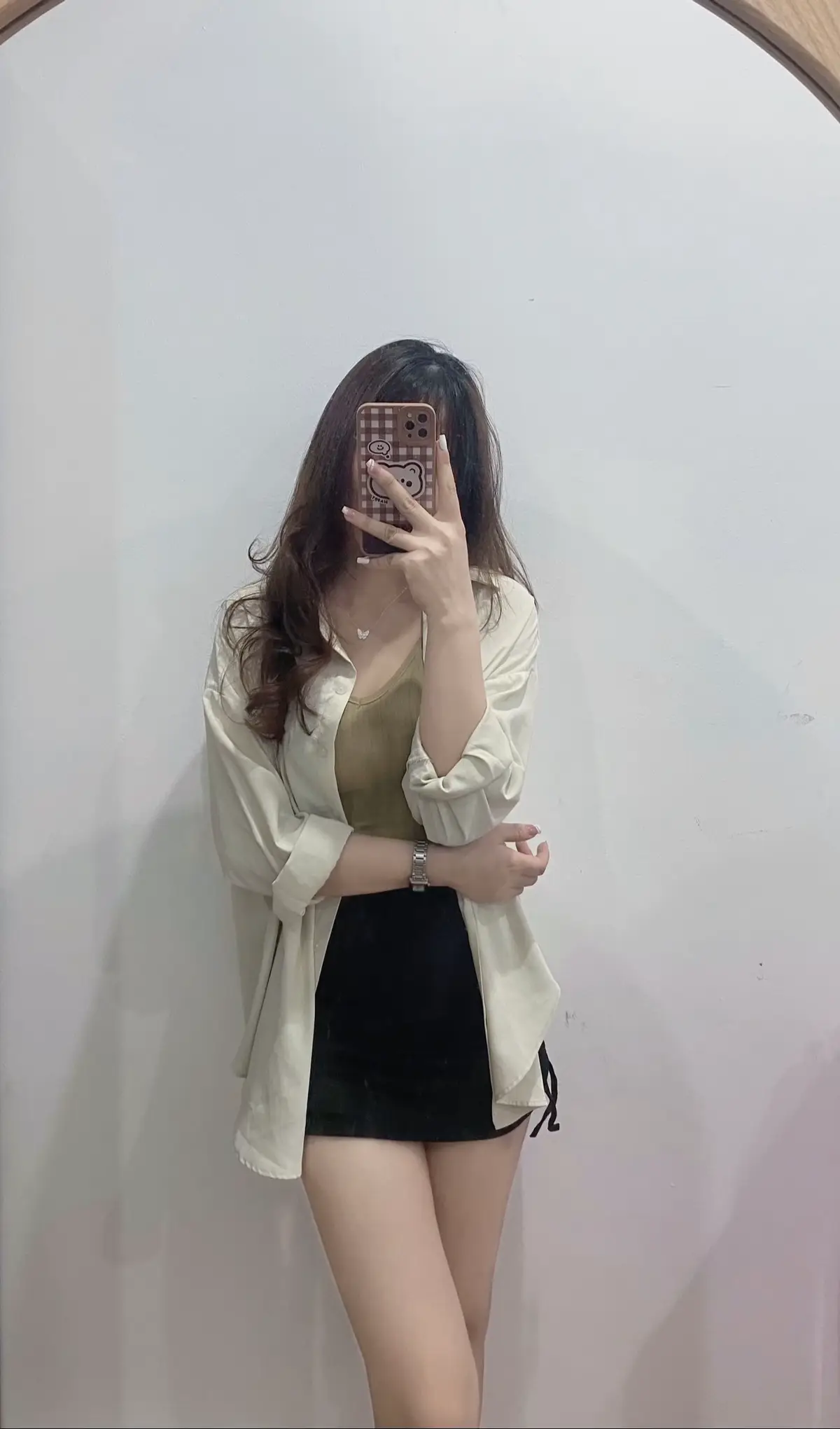 Khi người ta còn trẻ, họ có muôn vàn quy chuẩn cho tình yêu. Nhưng sau cùng, em nghĩ, em sẽ gật đầu với một người đơn giản họ nói “trời tối rồi, anh đón em về nhé”. Là bởi vì em cảm nhận được họ để ý quan tâm em từ những điều nhỏ nhặt nhất 🫶 #xuhuong #fyp 