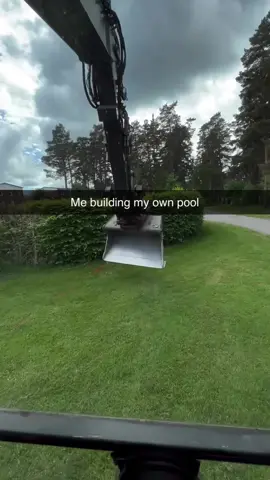 Building my own pool! 🏊‍♂️🛠️ #USA #AmericanTikTok #DIYProjects #HomeImprovement #PoolBuild #ConstructionLife #SummerGoals #FunnyMoments #RenovationLife #USTrends 