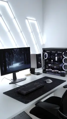 Talk about an easy build.  The Antec C8 case has a tool-free design. Meaning you can take off the side panels without having to undo screws. There is so much room to work with. And besides that, it looks great too. Antec’s take on the panoramic glass panels results in a near seamless edge due to the 45 degree bevelling technique. One of their best cases imo 🏷️ #Antec #AntecC8 #gamingbuild #pcgamer #gamingpc #pcbuild #gamer #custompc #highendpc @Antec Inc. @Antec_Europe 
