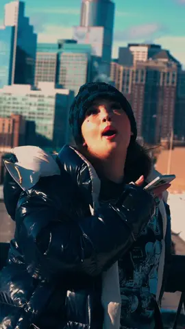 big brown eyessss :0