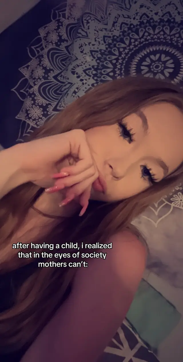 i got pregnant at 17… and i wont lie it was hard, and it still is. i watch other people have a baby at the age of 21 or up and nobody shames them for it, but when it comes to us teen moms, we are the “whores” the “you shouldnt have opened your legs up” and etc. it hurts. nobody gets it, unless you became a mom at a young age. the most pharse i get told the most by some family members and others is “how are you tired?, you do nothing” and “your lazy, you always sleep in”… it hurts me so deeply because no one understands, how tiring and exhausting it is… i went my whole pregnancy alone, giving birth alone, raised her alone. ofc im tired and ofc im going to sleep in when i get the chance. i work 24/7 to be able to give her the life i didnt have. if your a teen mom like i am and your reading this, im so very proud of you❤️‍🔥 & im proud of myself. dont let these society of others mothers who judge teen pregnancy get to you! your doing amazing.  #teenprenancy #foryou 