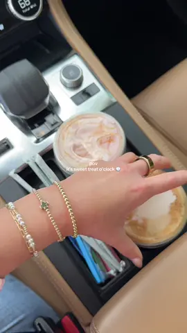 Good day? Iced coffee. Bad day? Iced coffee. Happy? Iced coffee. Tired? Ice coffee 🧊🤸🏼‍♀️ #icedcoffee#sweettreats#middayvibes#midday#coffeeaddict#coffee#relateble#forthegirls#minivlog 