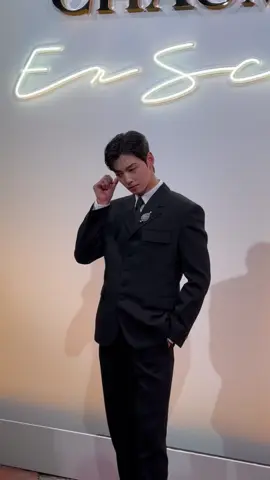 #chaeunwoo #eunwoo #chaumet #TikTokFashion 