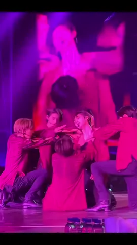 #enhypen #sunghoon  #sunoo #heeseung  #jungwon #niki #jay #jake #kpop #fyp #concert 