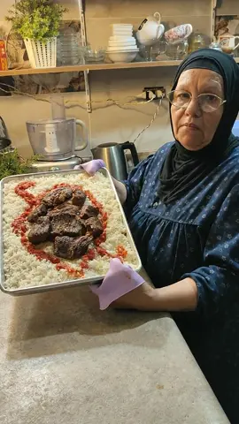 انسى الطريقة العادية وجربى تكات وحركات الحاجة لعمل الفتة والصلصة الطعم فى حته تانية#فتة_لحمة #عيد_الاضحى #أكلنا_بالمصري 