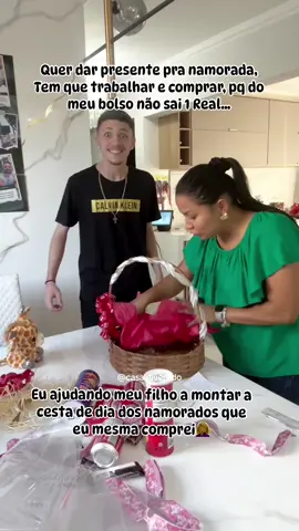 Cuspi pra cima e caiu na testa 😂#casaldivertido #explore 