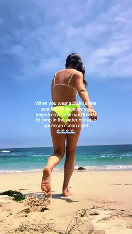 When you live at the beach in san diego #sandiego #sandiegocheck #sandiegolife #sandiegolifestyle #sandiegogirl #sandiegoliving #sandiegothingstodo #thingstodosandiego #sandiegohiddengems #sandiegocontentcreator #sandiegoblogger #sandiegobeaches #sandiegobeach ##beach #beachlife #beachday #beachgirl #beachvibes #coastalliving #coastallifestyle 