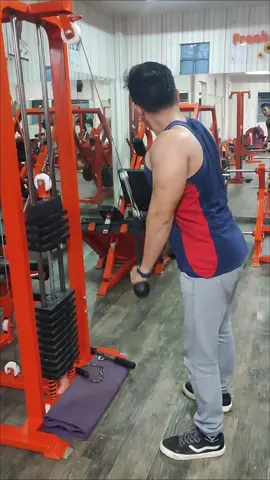 kesel nih alat dari dulu ngeberatin aja kerjaannya🤪🤪🤪#storytime #NeverGiveUp #gymaddict #motivasikerjakeras #gymaddict 