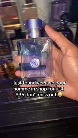 good summer fragrance #cologne #versacepourhomme #tiktokshop #fragrancetiktok #versace #designer #flashsale #ttsacl #xybca #menscologne 