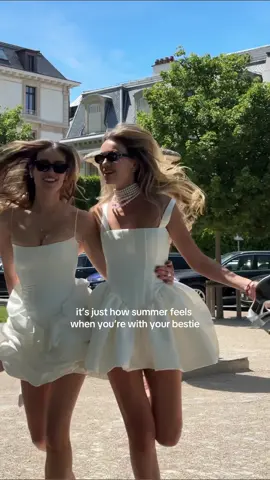 Tag your bestie🤍 @GIGI #bestie #bff #bffgoals #friends #friendshipgoals #summer2024 