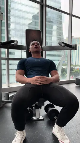 Rekomendasi Outfit Olahraga Pria #outfitideas #outfitideasforyou #creatorsearchinsights #gymroutine #outfitinspiration #outfittheday #whittaker #shopmaster #fyp #fyf #foryoupage #beranda #GymTok 