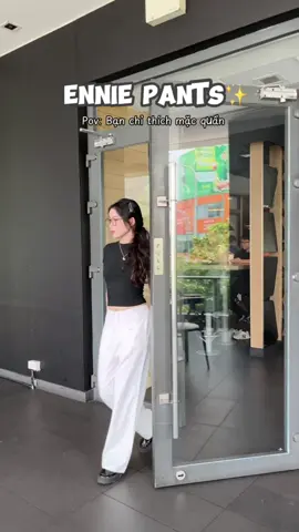 Bao nhiêoooooooo???? 139caaaa mụt chiếc quần. Ni đủ màu đủ size luônnnn nò mn 🤍💖 lẹ lẹ lẹ