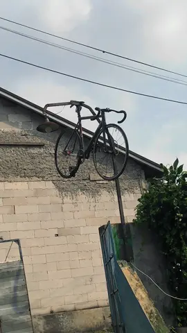 Ngikut bg #tsunamisnm100#fyp#fixedgear#trend#fyp#fypシ゚viral🖤tiktok☆♡🦋myvideo#trend#viral#motor#ngabers#aerox#mxking150#xmax#tmax#tsunamisnm100#cinematic#trendingvideo 