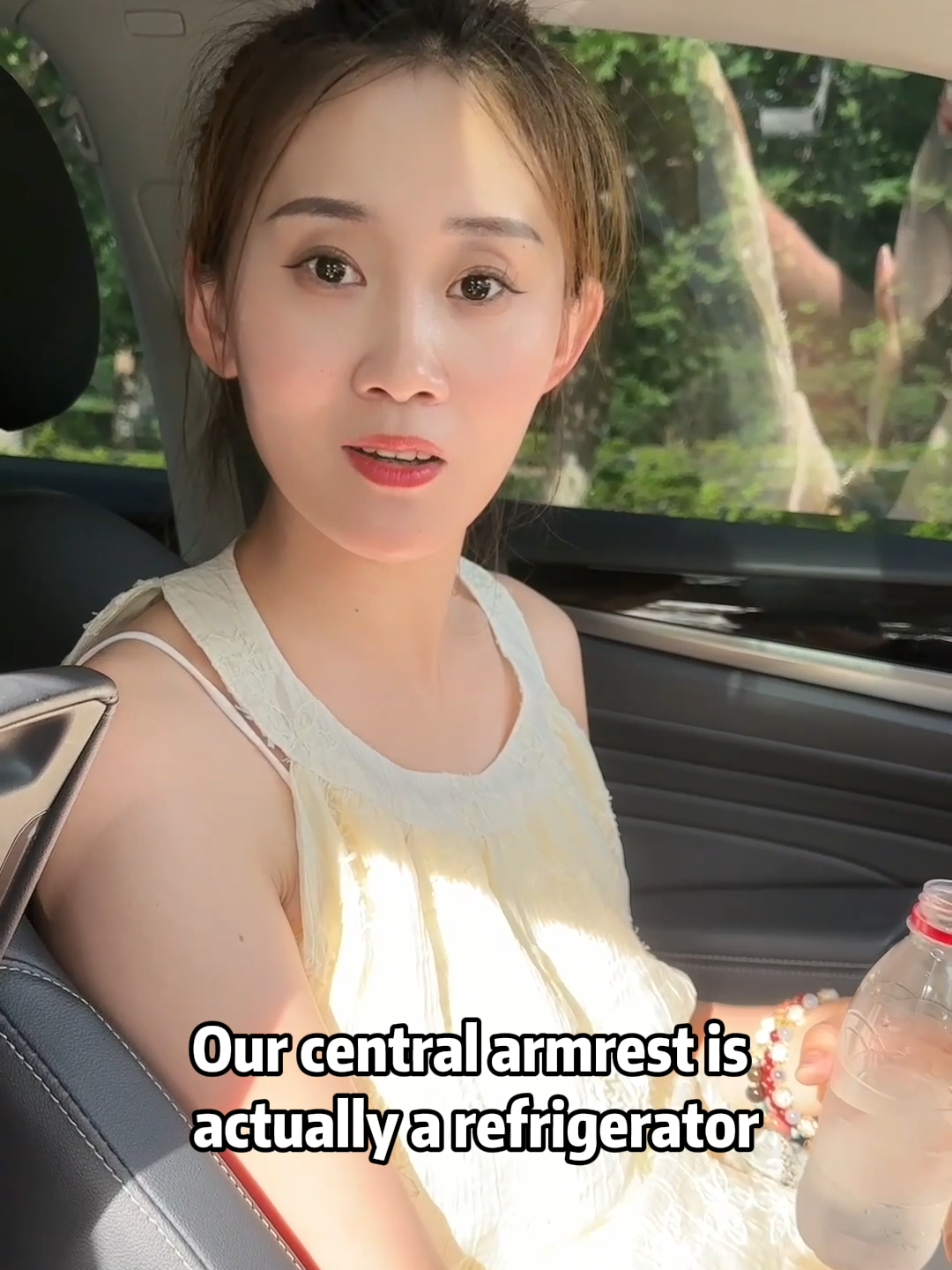 Do you know how to use the refrigerator in your car?#driving #skills #tips #knowledge #fpy