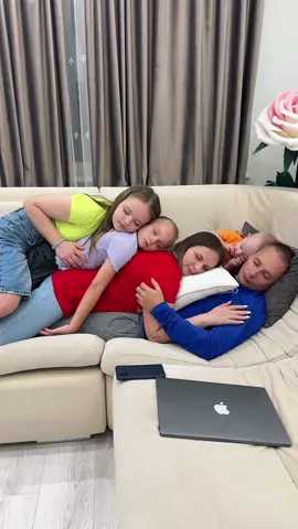#funnyvideo #familytime #family #foryou #couple 