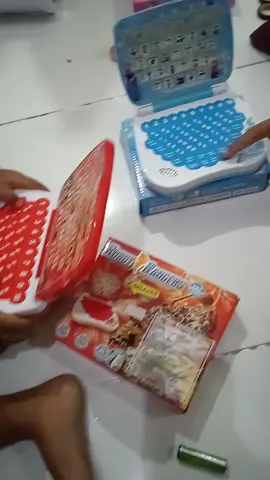 FOTO SERTA VIDEO YANG KAMI PASANG ADALAH FOTO N VIDEO ASLI BARANG YANG KAMI JUAL mainan mini laptop alat bantu anak Mainan edukasi ini sangat bermanfaat untuk anak-anak preschool (3-5thn) atau anak dalam masa awal belajar di bangku sekolah (awal kelas 1). Dengan fitur yang ada dalam mainan ini anak diajak untuk bermain sambil belajar mengenal huruf, angka, dll.  Fitur : 1. Mengenal A-Z 2. Mengenal angka 1-10 3. Tangga nada 4. Musik 5. Mengenal Kata 6. Mengeja Kata 7. pertanyaan  BARANG YG AKAN KAMI KIRIM KAMI CEK TERLEBIH DAHULU UNTUK MEMASTIKAN BARANG YG KAMI KIRIM LENGKAP DAN BERFUNGSI DENGAN BAIK  #mainanlaptopedukasianak #mainanlaptminilaptop #mainananak #mainanlaptop #mainanlaptopanak #mainanlaptopanakmurah #viraltiktok #mainanlabtopanak #mainanviral #fyp 