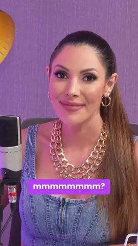 MANUAL PARA ENTENDER A LAS MUJERES... Esto es un servicio público para los hombres 🤣🤣 @aliciadolanyi y yo decidimos ayudar un poco a los caballeros que han dedicado su vida a tratar de entendernos... Preguntas como: Si me dice que me vaya, ¿qué hago?, ¿Me voy, me quedo? Cuando le pregunto que le pasa y me dice nada... ¿Es que no le pasa nada, correcto? 😅 Queremos responderlas en el episodio de #TodoEstáEscrito hoy a las 7 pm  No nos guardaremos nada... Atentamente:  @alizdolanyi y @gizelmobayed 🤣 . . . . #PodcastTodoEstáEscrito #GizelMobayed #AliciaDolanyi #Youtube #Entrevista #viral #fyp 