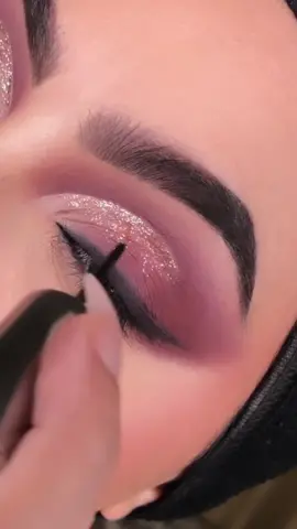 Eid inspired Glam. #glittermakeup 