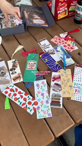 diy bookmark night with the bookclub girls 📚🎨🌈 #DIY #bookclub #diybookmark #bookmark #BookTok #crafts 
