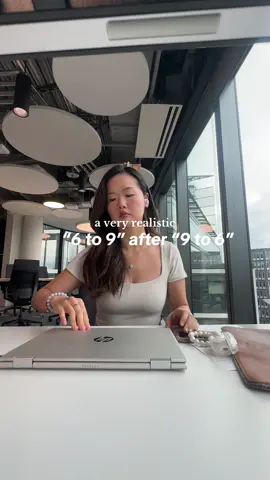 Some evenings I’m productive, other evenings I just need to flop (yes, I did still eat dinner) #5to9 #9to5 #9to5life #5to9afterthe9to5 #managementconsulting #consultant #corporatelife #corporategirlies #officelife 