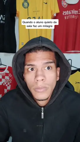 Ele falou e e fez memo kkk#humor #escola 