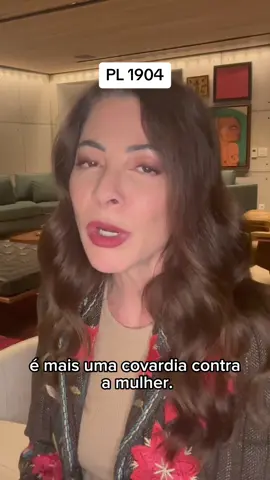 O Brasil é um país no qual 75 mil mulheres são estupradas por ano. A maioria é de crianças. A maioria dentro de casa, por um parente próximo. Dados oficiais. Esse é um contexto que dificulta denúncias e procedimentos ágeis de apoio à vítima. Delegacias da mulher, a justiça e os hospitais não facilitam o cumprimento da lei que permite a interrupção da gravidez nesses casos. O tempo passa e, se o PL 1904 for aprovado, essas meninas serão consideradas homicidas. O Brasil não é um país que comporte esse tipo de medida de combate ao aborto. #direitosdasmulheres #pl1904não 