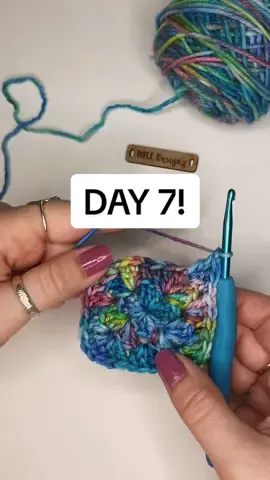 Crochet Granny Square Day 7!! . .  #mccdeignz #letscrochet #grannysquareaday #grannysquarescrappyquilt 