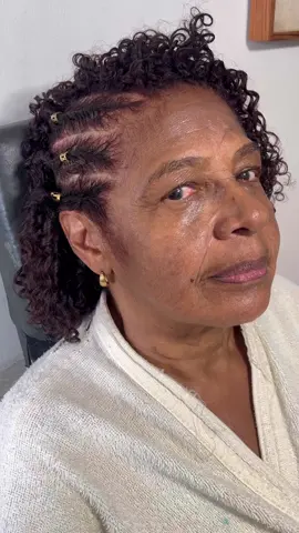 Antes e depois pele madura  • • #pelemadura #pelenegra #antesedepois #makeup 