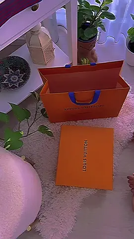 𝒮𝓅𝑒𝑒𝒹𝓎 𝒷𝒶𝓃𝒹𝑜𝓊𝓁𝒾è𝓇𝑒 𝟤𝟢 🧡 𝒜 𝓅𝓁𝑒𝒶𝓈𝒶𝓃𝓉 𝓈𝓊𝓇𝓅𝓇𝒾𝓈𝑒 𝒻𝓇𝑜𝓂 𝓉𝒽𝑒 𝒽𝓊𝓈𝒷𝒶𝓃𝒹 𝓉𝒽𝒾𝓈 𝒷𝒾𝓇𝓉𝒽𝒹𝒶𝓎.  #LV  #louisvuitton  #blessed  #tiktokperth🇦🇺  #louisvuitton  #fypシ゚viral  #fyp  #tik_tok  #overthemoon 