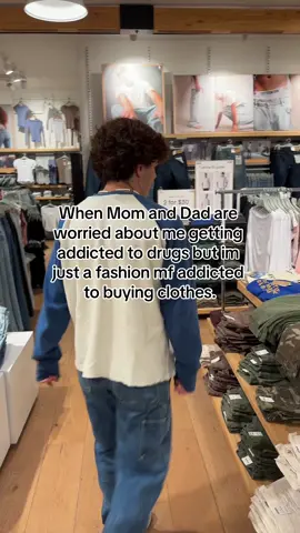 its true, im addicted to buying clothes #fashion #fashiontiktok #fashiontok #fashionfyp #relatable #fashionstyle #streetwear 