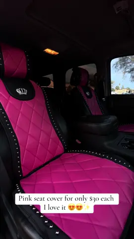 I’m obsessed it only comes with one so i had to order another one fs 😍😍🥰✨ #seatcovers #pink #fyourpage 