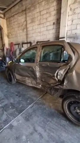 #CapCut #reels #viral #choquedeauto #repintadoautomotriz #latoneria #antes #despues #antesydespues #logan #choque #taller #bancochapista #chapista #sansalvadordejujuy #pintura #automotriz #cambiodepartes #autopartes 