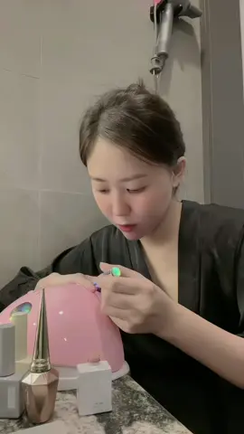 “Yêu cái đẹp là điều bình thường... Nhưng yêu cái bình thường lại là một điều rất đẹp đẽ.”