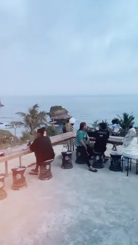 malang-blitar demi pudak :) 84 km #blitarbeach #pantaipudakblitar 