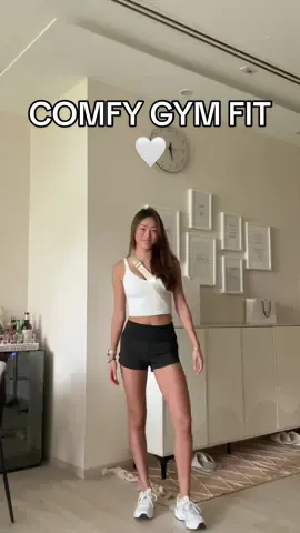 workout essentials 🤭💖