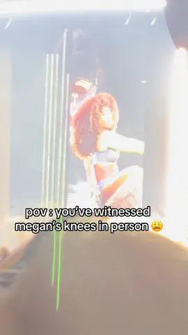 i was so mesmerized on how she looked, shes so TEA 😩 #hotgirlsummertour #megantheestallion #dontstop #fyp #viral #concert 